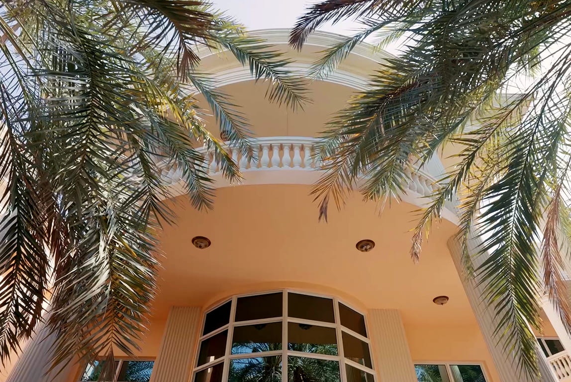 Beachfront Villa — 1